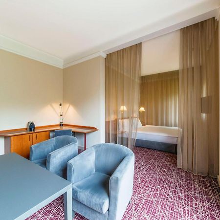 Nh Collection Prague Hotell Exteriör bild